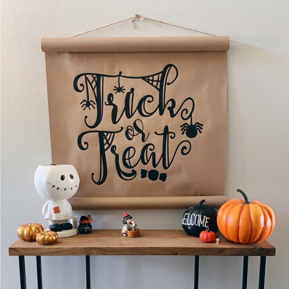 Trick or Treat Paper Scroll Sign